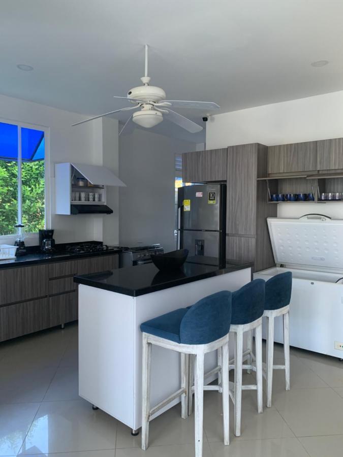 Aparthotel Casa Blanca Malibu à Santa Veronica Extérieur photo